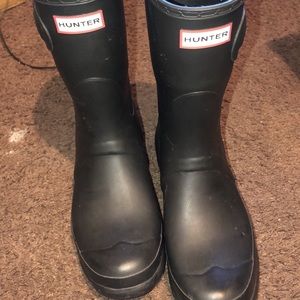 Hunter size US9 rain boots